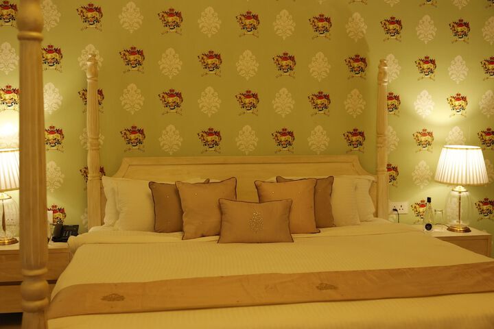 Room 5 of 69