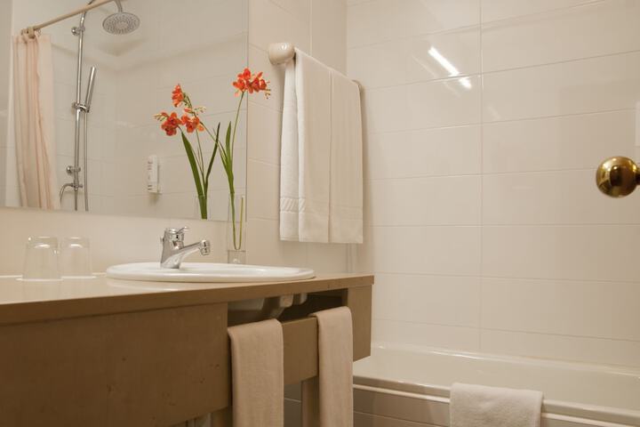Bath Photo