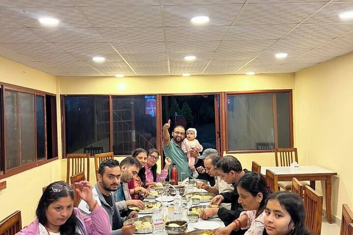 Dining 23 of 37