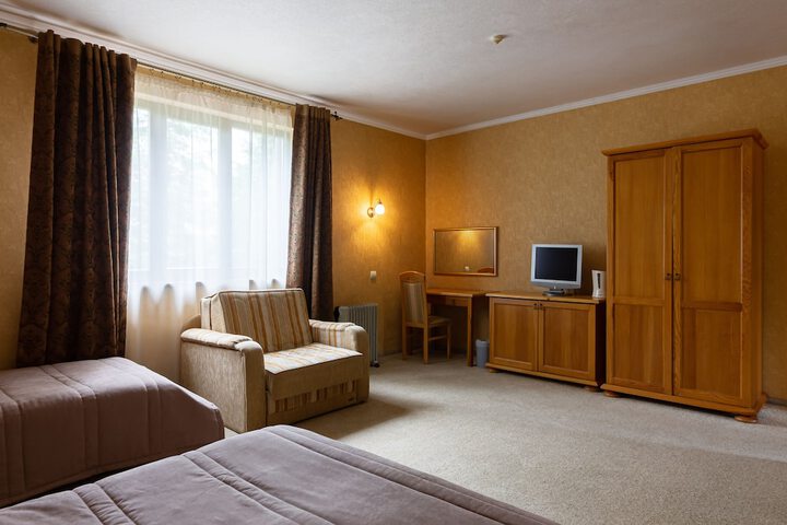 Room 70 of 262
