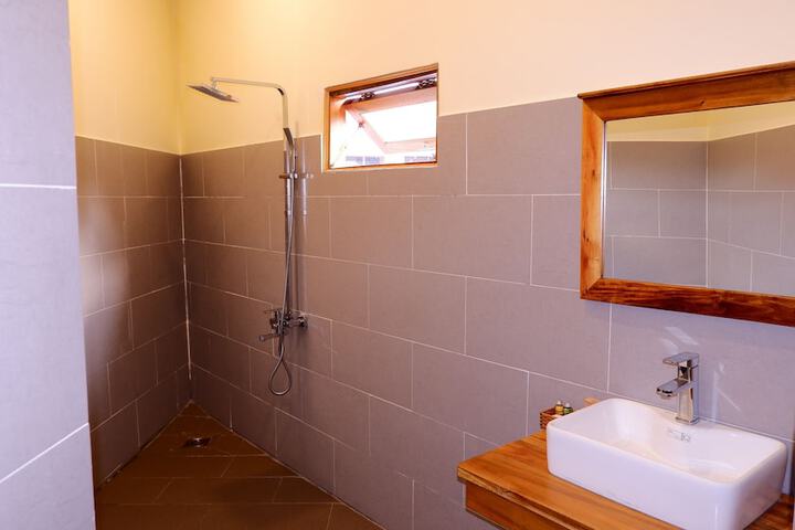 Room 20 of 97
