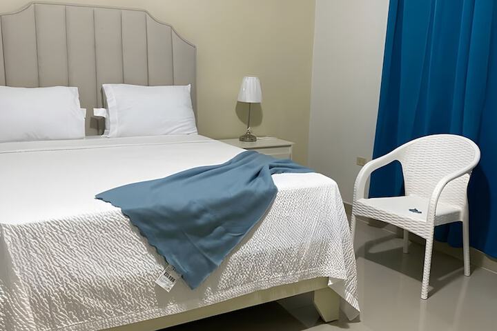 Room 15 of 28