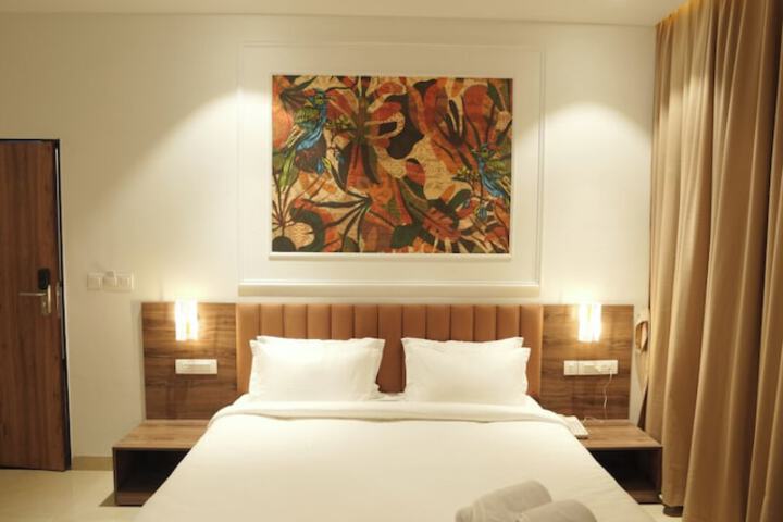 Room 55 of 102
