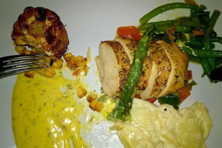 Dining 27 of 59