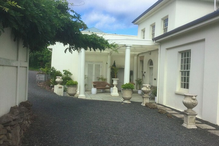 Hotel 3 of 81
