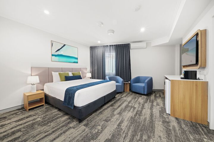 Room 30 of 76