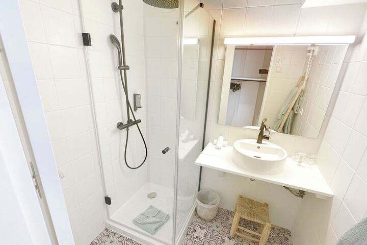 Clean Restrooms