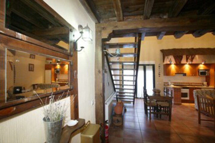 Room 8 of 13