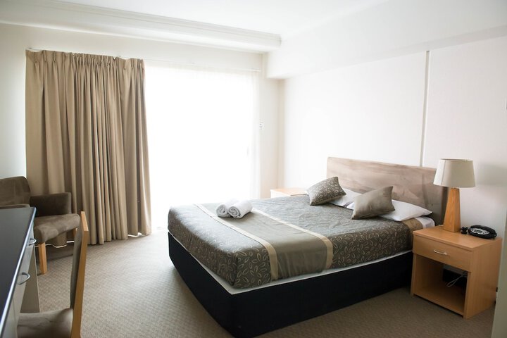 Room 3 of 39