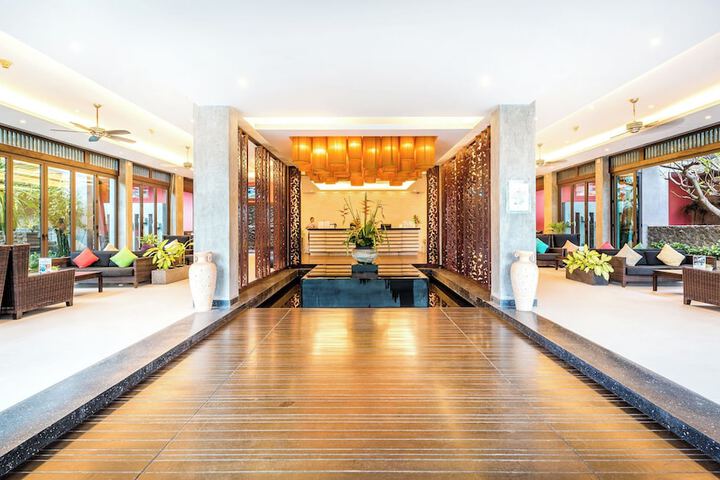 Guest Lobby