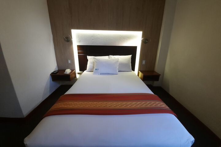 Room 13 of 39