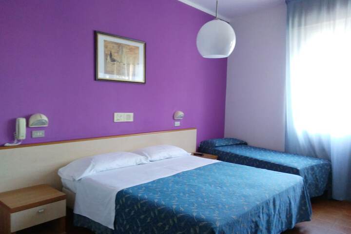 Room 25 of 60