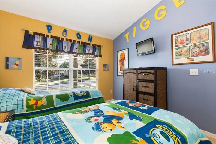 Room 2 of 16
