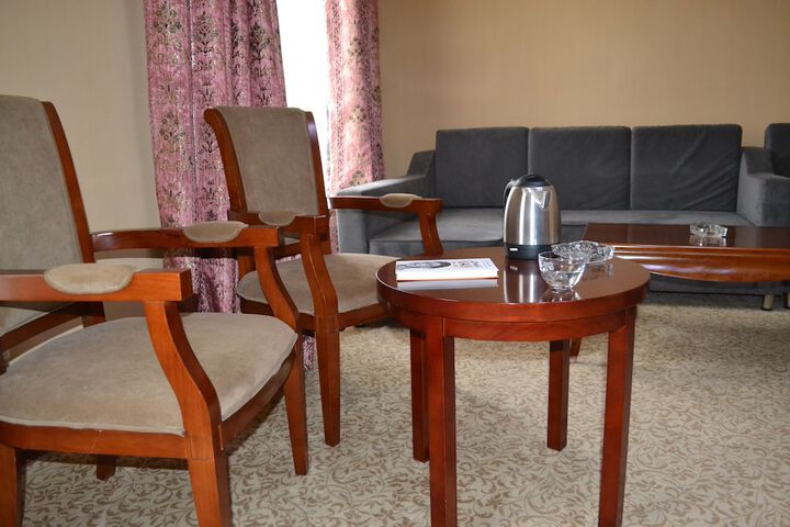 Room 15 of 17