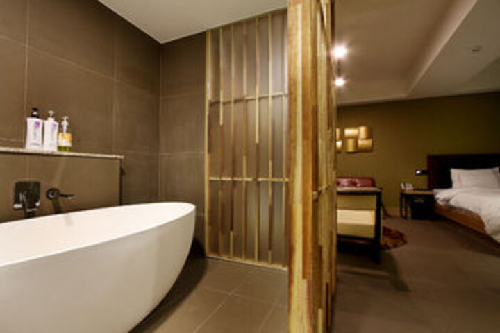 Bath Photo