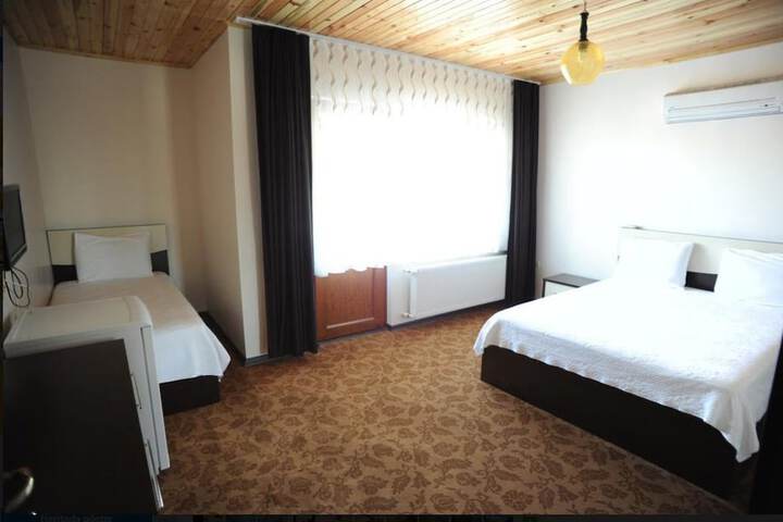 Room 5 of 14