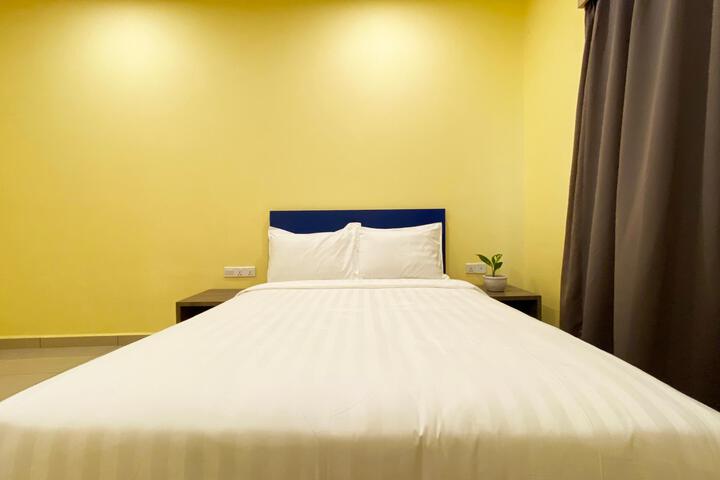 Room 18 of 21