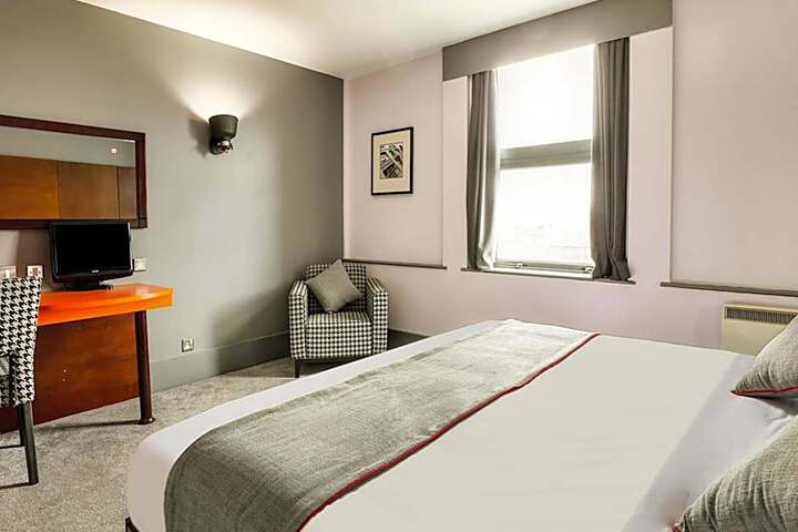Photo 12