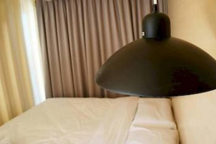 Room 10 of 23