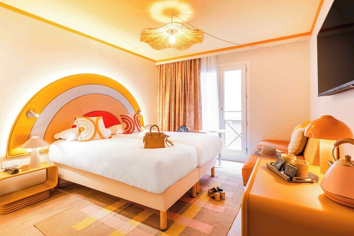 Room 58 of 87