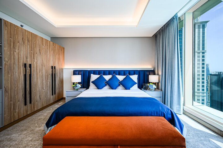 Room 93 of 218