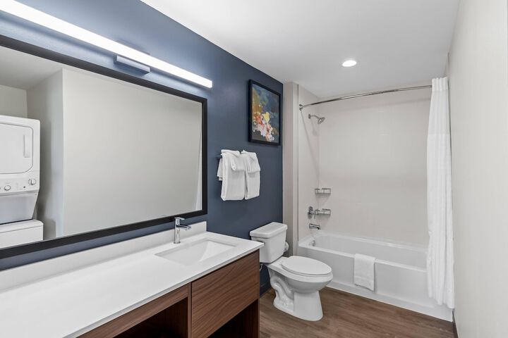 Room 50 of 65