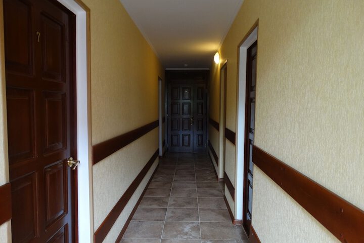 Ballroom/Hall 25 of 26