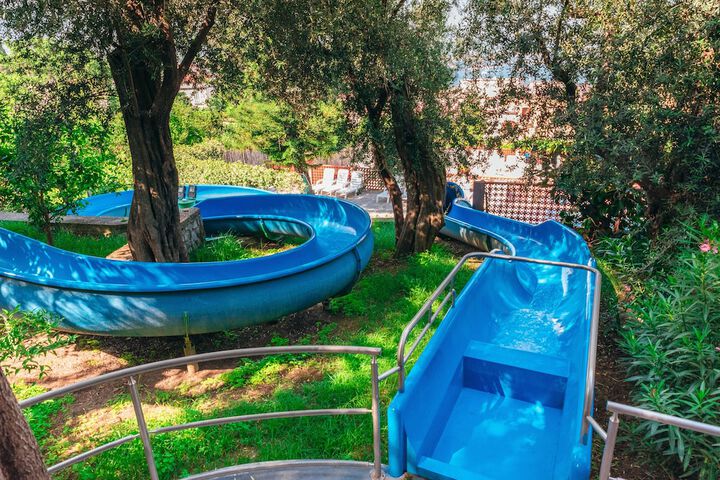Hotel with Pool