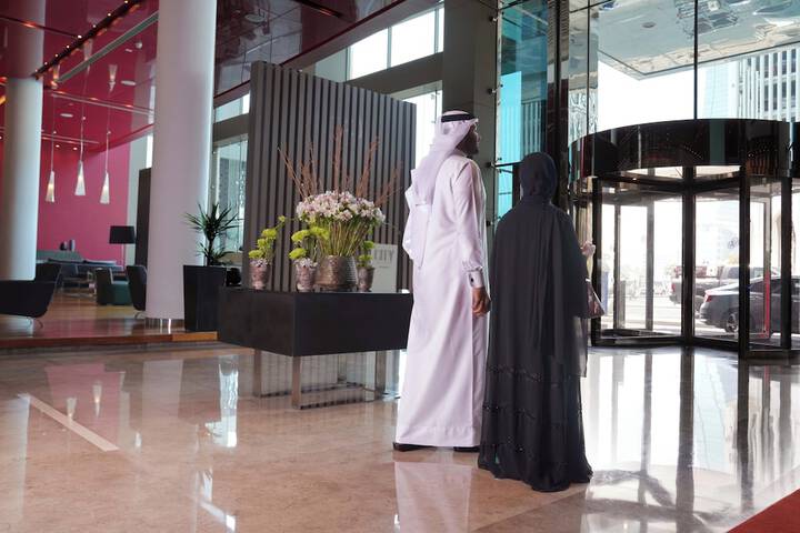 Entrance & Lobby