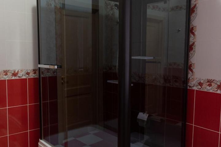 Room 49 of 66