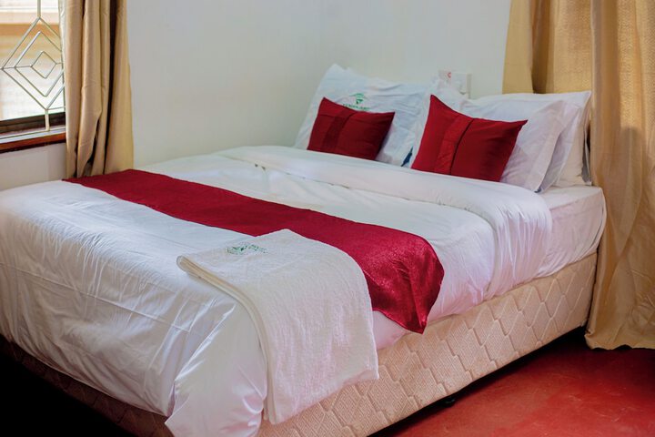 Room 16 of 33