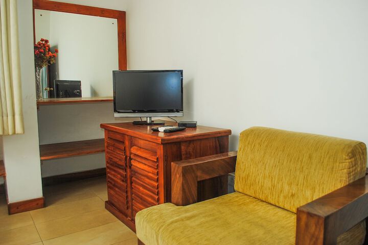 Room 6 of 70