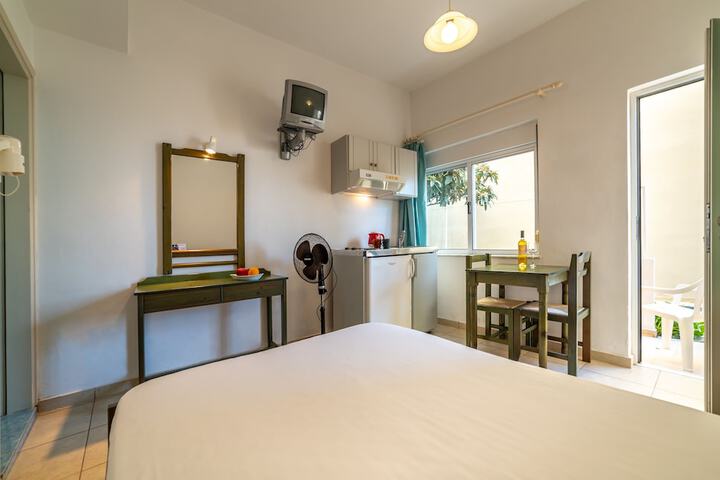 Room 16 of 57