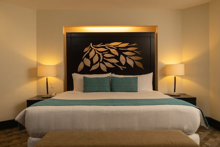 Room 25 of 121