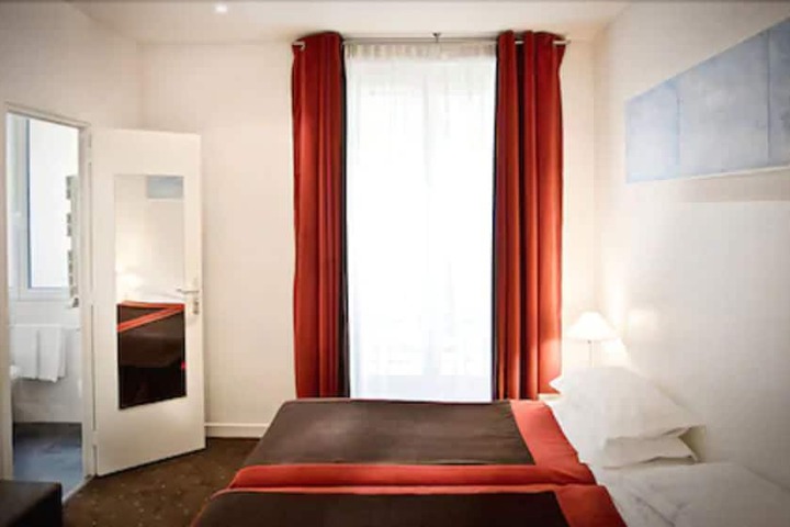 Room 18 of 59
