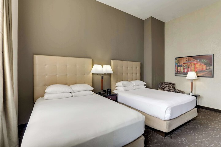 Room 25 of 60