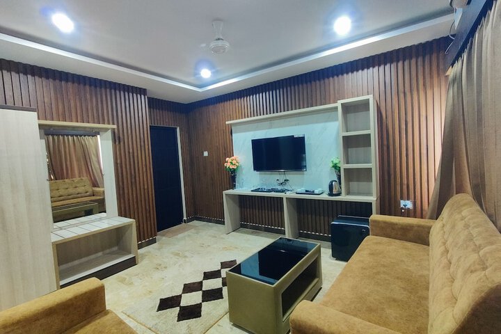 Room 19 of 28