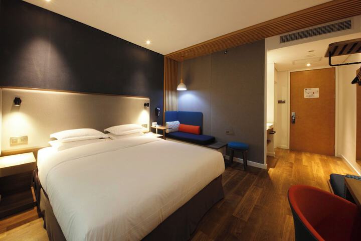Room 15 of 56