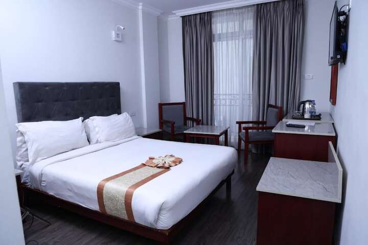 Room 3 of 15