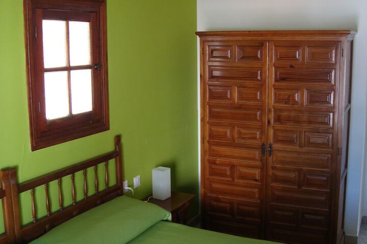 Room 8 of 41