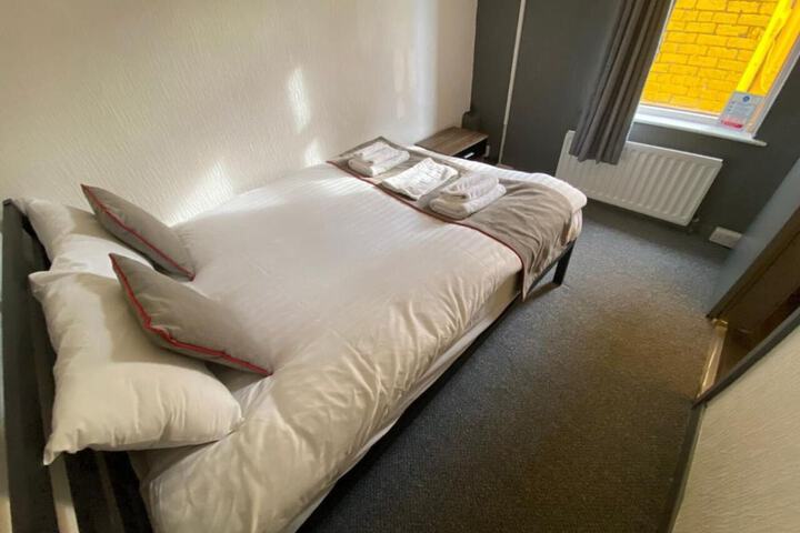 Room 10 of 35