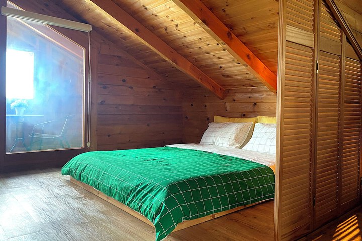Room 16 of 70
