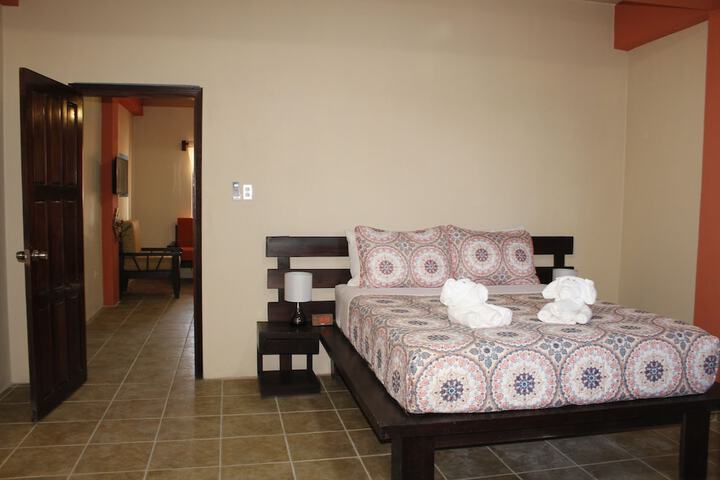 Room 7 of 37