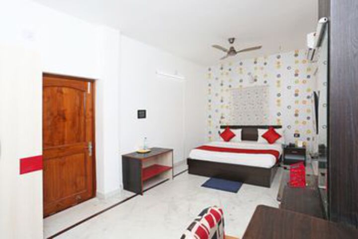 Room 16 of 26