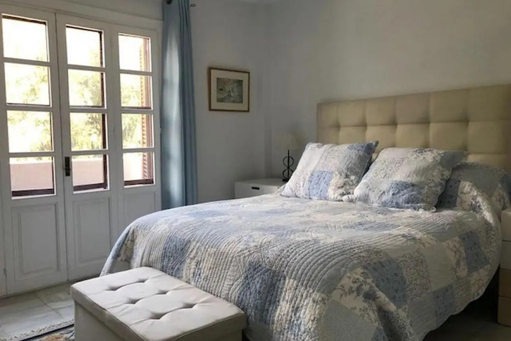 Room 4 of 14