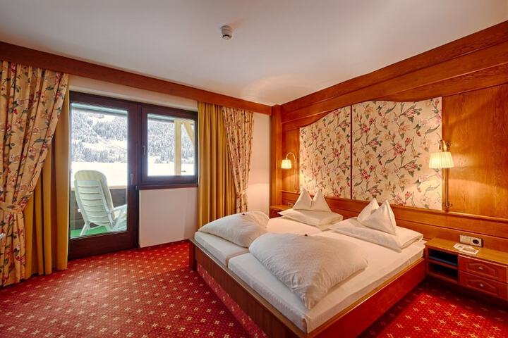 Room 17 of 69
