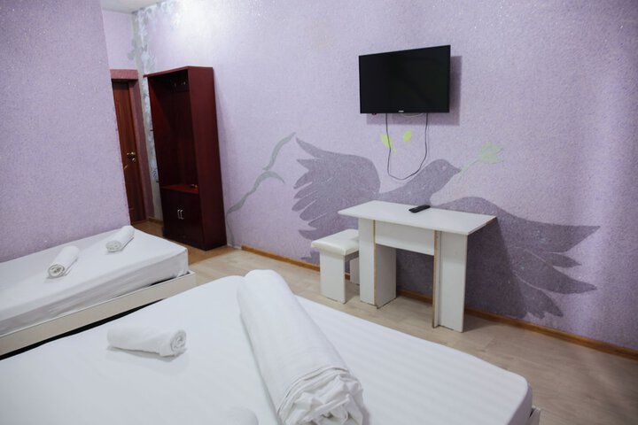 Room 3 of 19