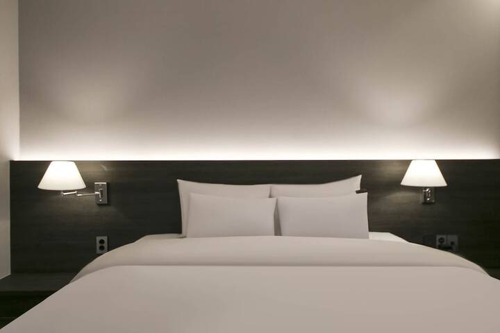 Room 19 of 70