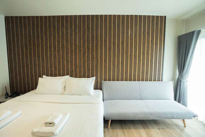 Room 28 of 96
