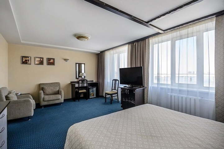 Room 17 of 65